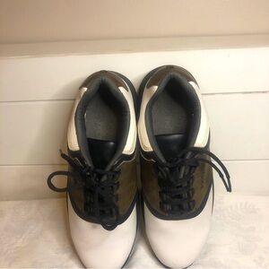 Footjoy size 8M golf shoes
